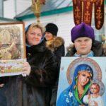 День празднования иконе Божией Матери «Отрада и Утешение» в Никольском храме села Пушкари верующие встретили за архиерейским Богослужением