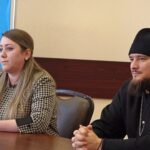 Благочинный Михайловского второго округа иерей Александр Рунов благословил юных граждан России