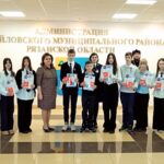 Благочинный округа иерей Александр Рунов принял участие во Всероссийской акции Движения Первых «Мы - граждане России!»