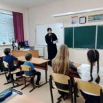 Творческая мастерская веры: урок иерея Даниила Рантовова в Чапаевской школе